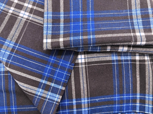 255GSM Direct Sale Anti Wrinkle Plaid Shirt Fabric Durable Easy Care for Business Casual Wear