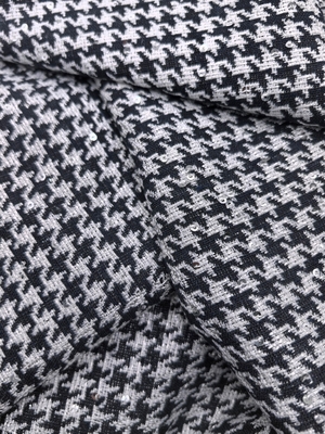 345GSM Luxury Textured Houndstooth Fancy Yarn Woven Fabric for Premium Suit Tailoring